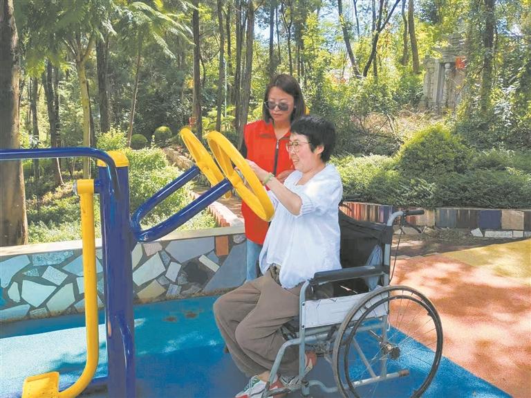 市民休闲娱乐有去处。